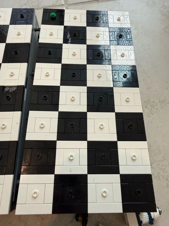 LEGO Chess/Checkers- Incomplete - Picture 4 of 7